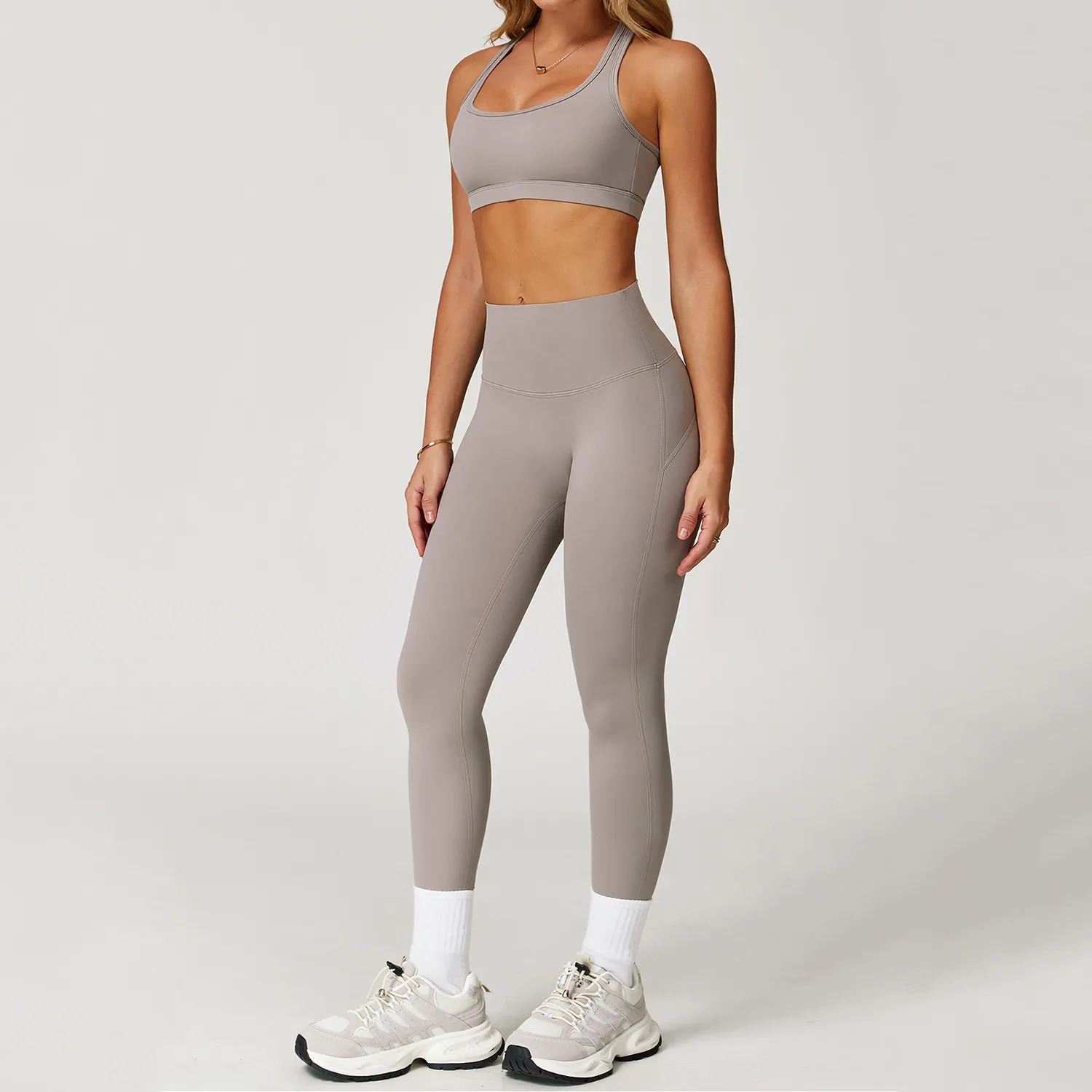 Sports Bra Manufacturers Medium Support Padded Athletic Bra Gym Wear Wholesale