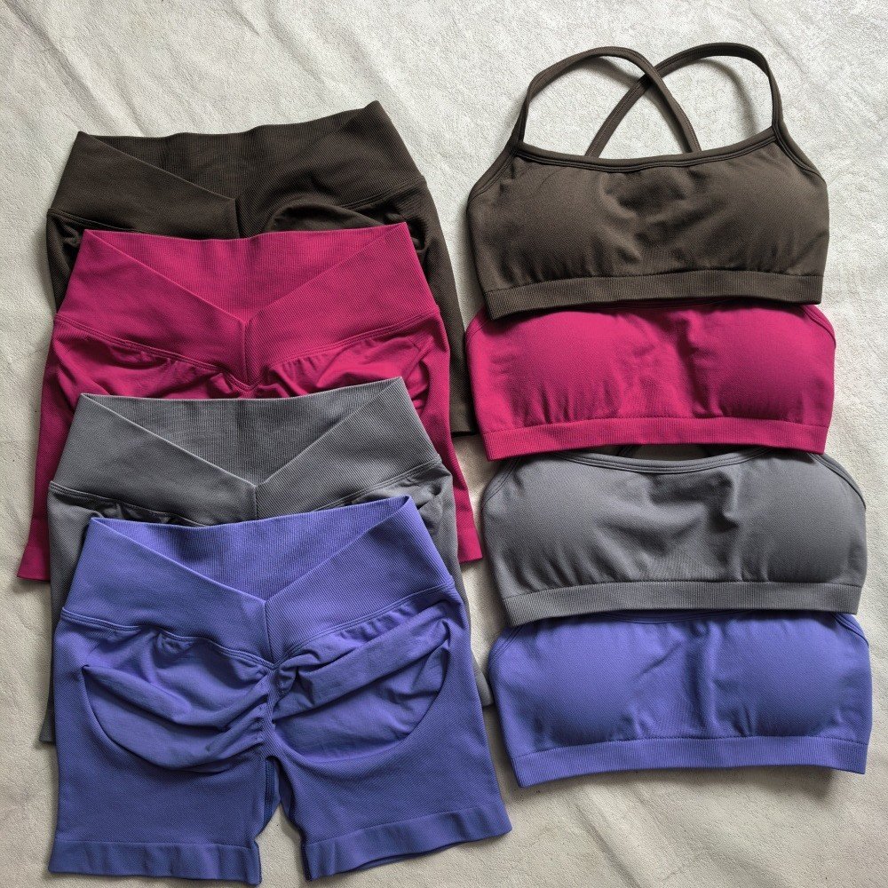 Seamless Gym Set Sports Bra Wholesale Bulk Running Shorts Gym Clothes Manufacturer